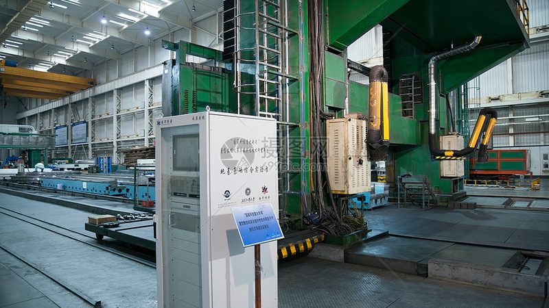 数控铣床夹具类型解析：分类与区别
